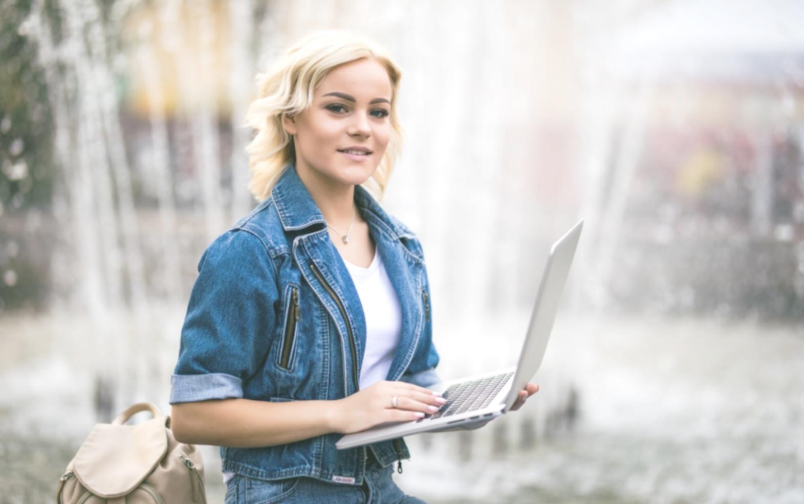 Moderne Arbeitsumgebung für Finanzberatung